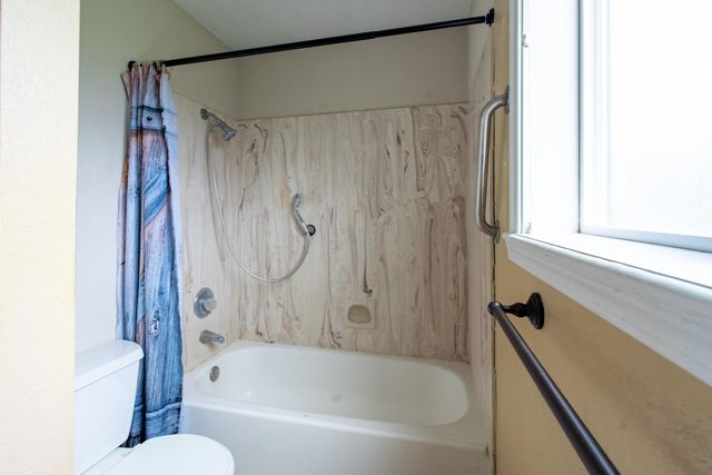 2453 Stringer Gap Road, Grants Pass, OR 97527