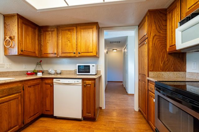 2453 Stringer Gap Road, Grants Pass, OR 97527