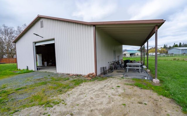 2453 Stringer Gap Road, Grants Pass, OR 97527