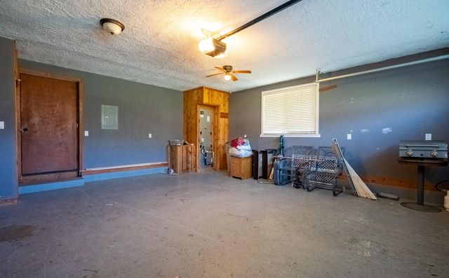 2453 Stringer Gap Road, Grants Pass, OR 97527