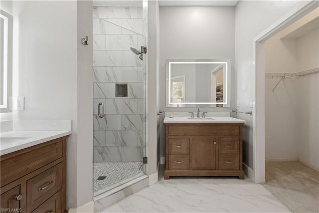 3442 Pointe Creek CT 201, Bonita Springs, FL 34134