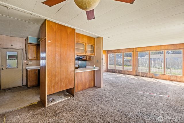 30 Marsden Road, Port Angeles, WA 98362