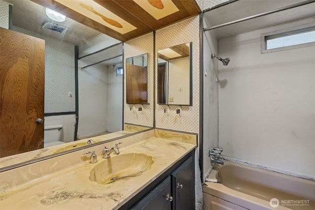 30 Marsden Road, Port Angeles, WA 98362
