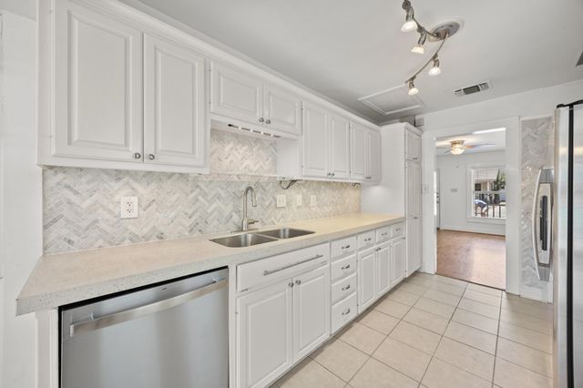 708 Keasbey ST, Austin, TX 78751