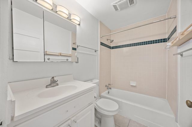 708 Keasbey ST, Austin, TX 78751