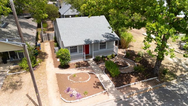 708 Keasbey ST, Austin, TX 78751