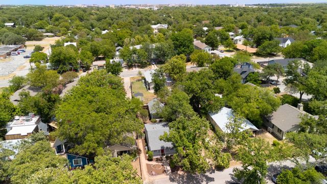 708 Keasbey ST, Austin, TX 78751