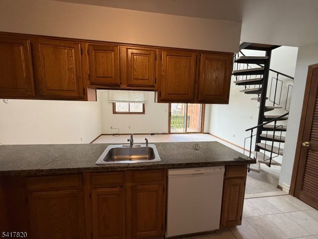 10 Augusta Dr 4, Vernon Twp., NJ 07462