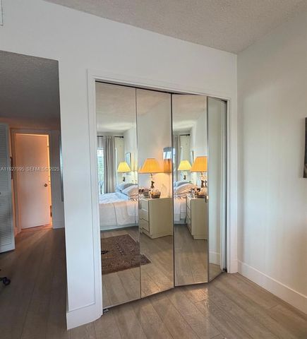 2801 N Palm Aire Dr 405, Pompano Beach, FL 33069