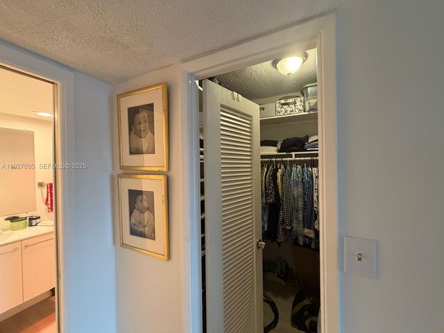2801 N Palm Aire Dr 405, Pompano Beach, FL 33069