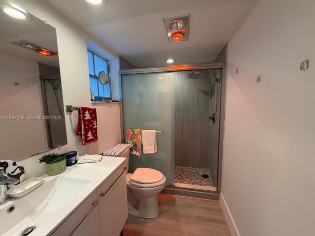 2801 N Palm Aire Dr 405, Pompano Beach, FL 33069