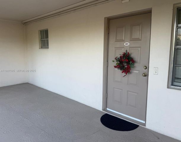 2801 N Palm Aire Dr 405, Pompano Beach, FL 33069