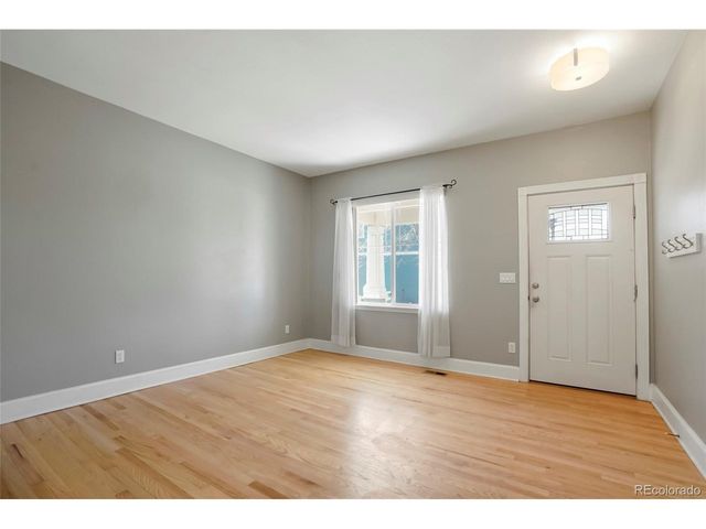 1892 Gunnison Pl, Loveland, CO 80538