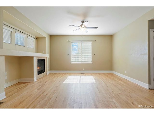 1892 Gunnison Pl, Loveland, CO 80538