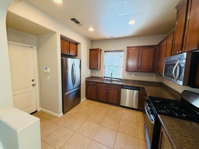 6141 Passiflora Ln, Orangevale, CA 95662