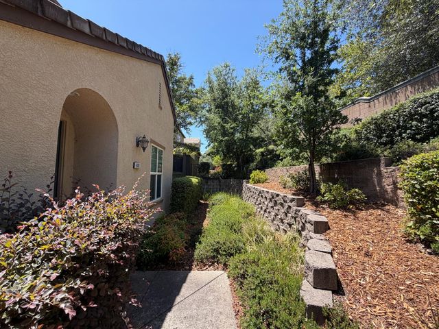 6141 Passiflora Ln, Orangevale, CA 95662