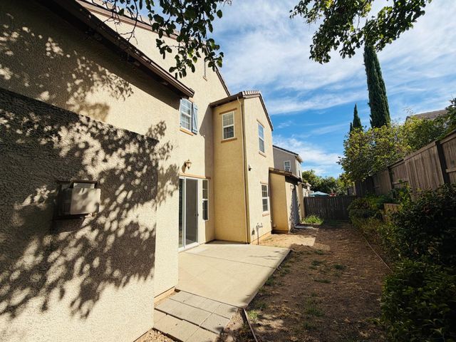 6141 Passiflora Ln, Orangevale, CA 95662