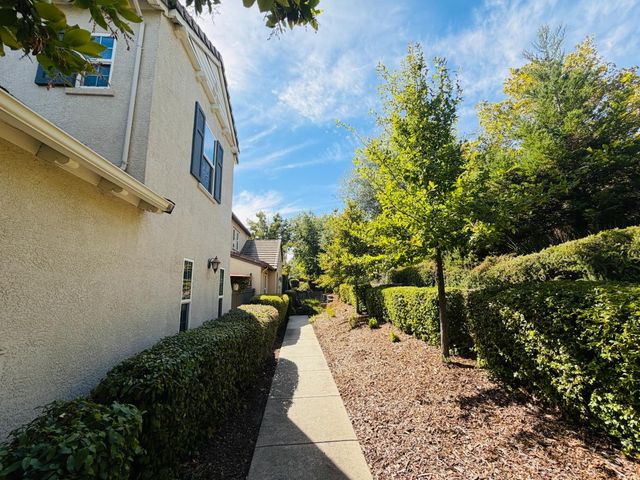 6141 Passiflora Ln, Orangevale, CA 95662