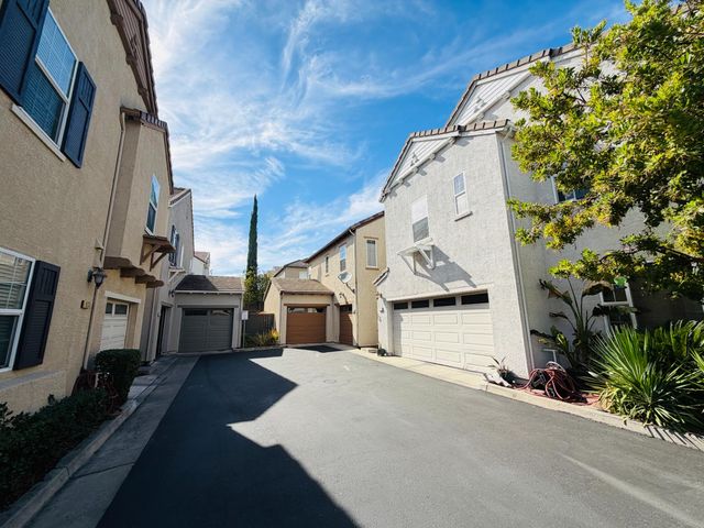 6141 Passiflora Ln, Orangevale, CA 95662