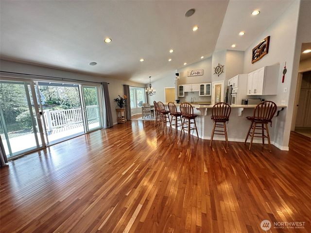 804 Meteor Court SE, Ocean Shores, WA 98569