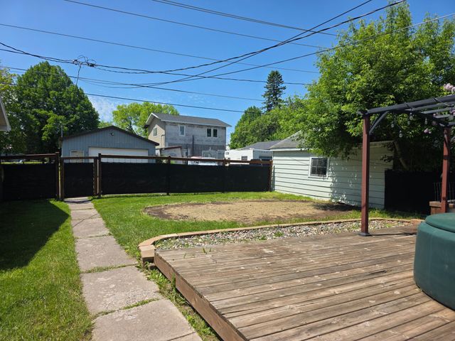 1313 98th Avenue W, Duluth, MN 55808