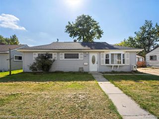 15238 Troy Street, Roseville, MI 48066