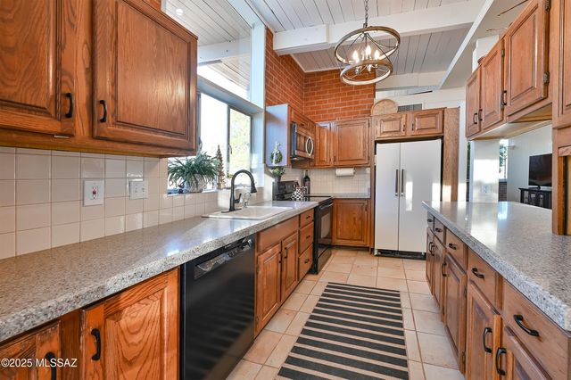 1252 S Avenida Sirio, Tucson, AZ 85710