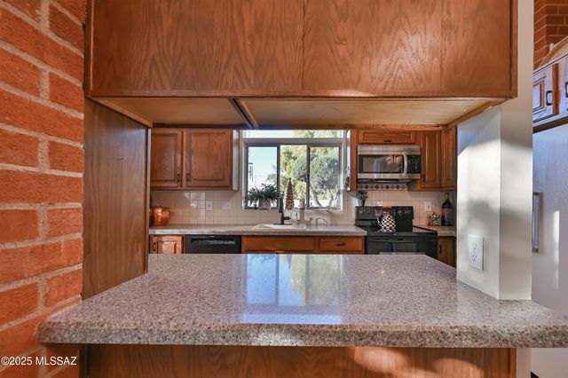 1252 S Avenida Sirio, Tucson, AZ 85710