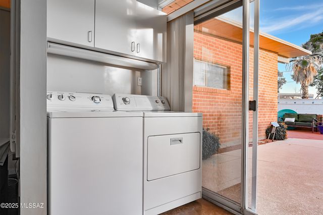 1252 S Avenida Sirio, Tucson, AZ 85710