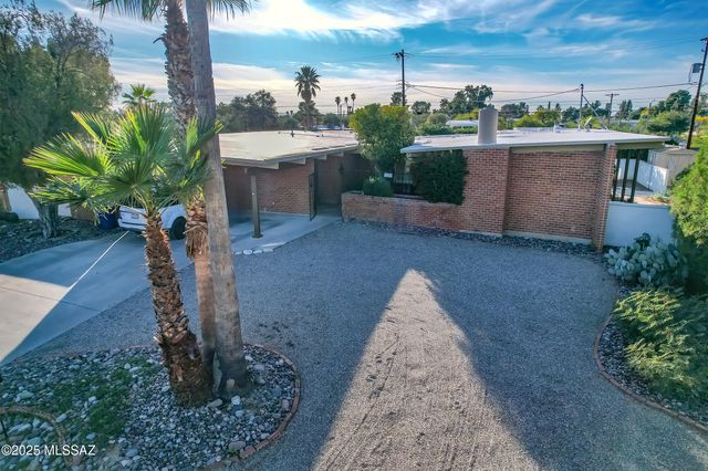 1252 S Avenida Sirio, Tucson, AZ 85710