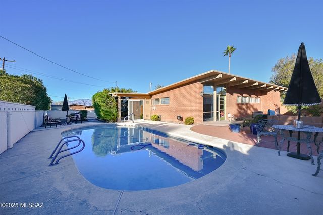 1252 S Avenida Sirio, Tucson, AZ 85710