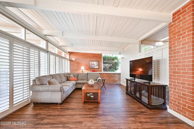 1252 S Avenida Sirio, Tucson, AZ 85710