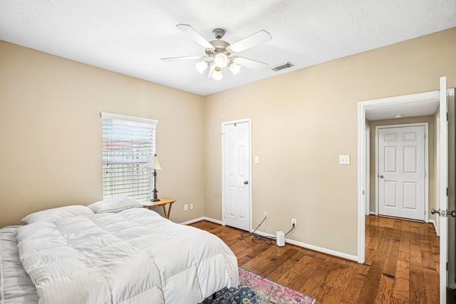 2113 Coldwater Bridge Lane, League City, TX 77573