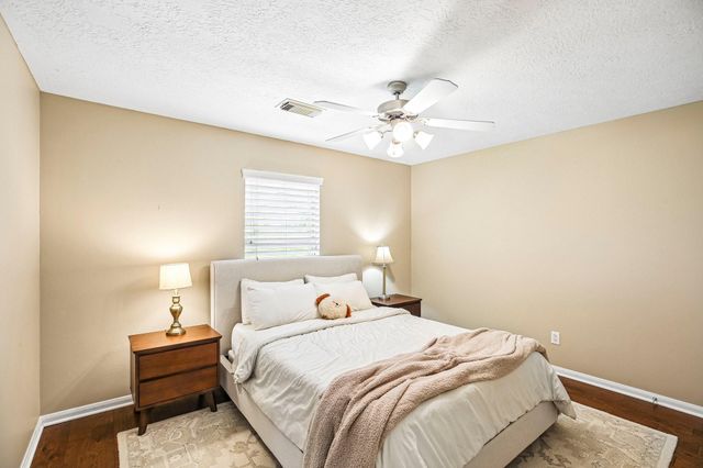 2113 Coldwater Bridge Lane, League City, TX 77573