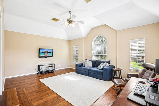 2113 Coldwater Bridge Lane, League City, TX 77573