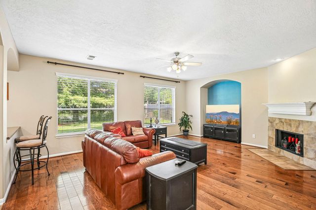 2113 Coldwater Bridge Lane, League City, TX 77573