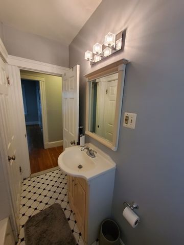 78 Summer St 1, Salem, MA 01970