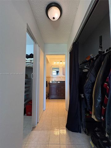 2500 NE 135th Street C502, North Miami, FL 33181