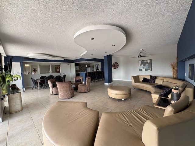 2500 NE 135th Street C502, North Miami, FL 33181
