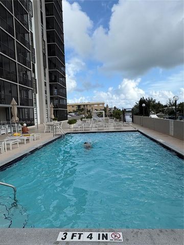 2500 NE 135th Street C502, North Miami, FL 33181