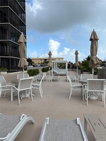 2500 NE 135th Street C502, North Miami, FL 33181