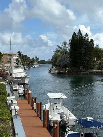 2500 NE 135th Street C502, North Miami, FL 33181
