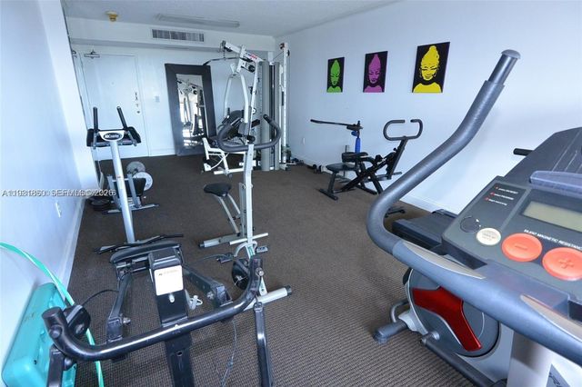 2500 NE 135th Street C502, North Miami, FL 33181