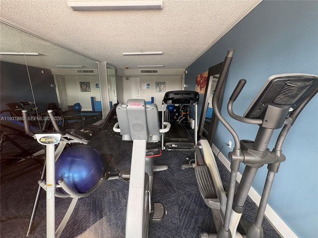 2500 NE 135th Street C502, North Miami, FL 33181
