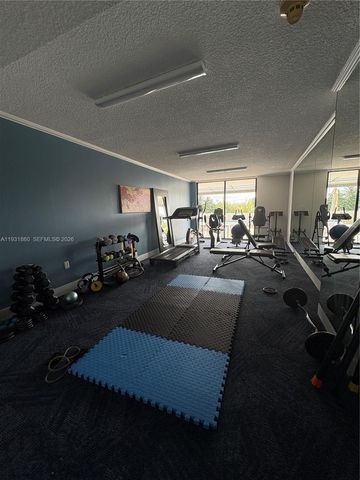 2500 NE 135th Street C502, North Miami, FL 33181