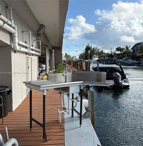 2500 NE 135th Street C502, North Miami, FL 33181