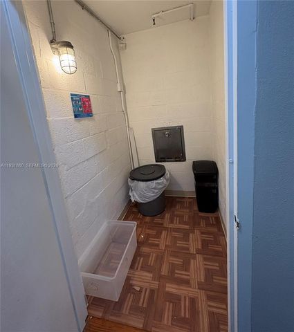 2500 NE 135th Street C502, North Miami, FL 33181