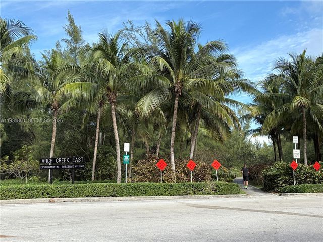 2500 NE 135th Street C502, North Miami, FL 33181