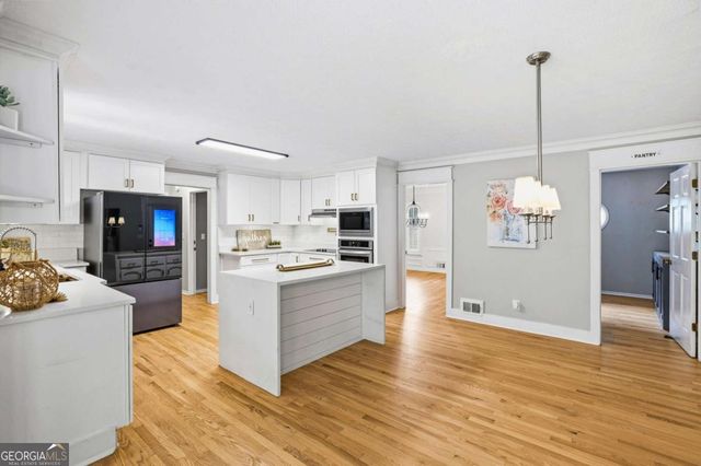5424 Wedgewood Court SW, Lilburn, GA 30047