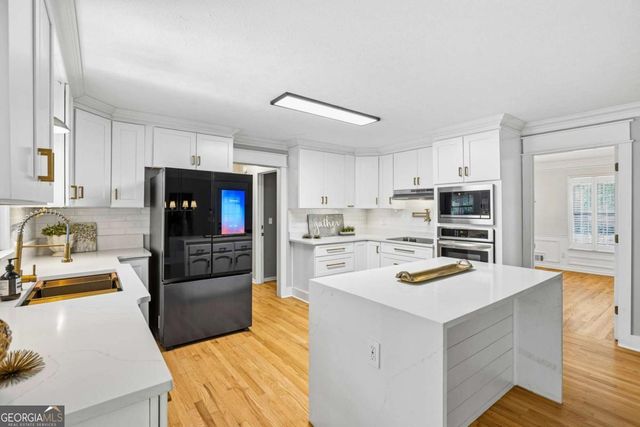 5424 Wedgewood Court SW, Lilburn, GA 30047